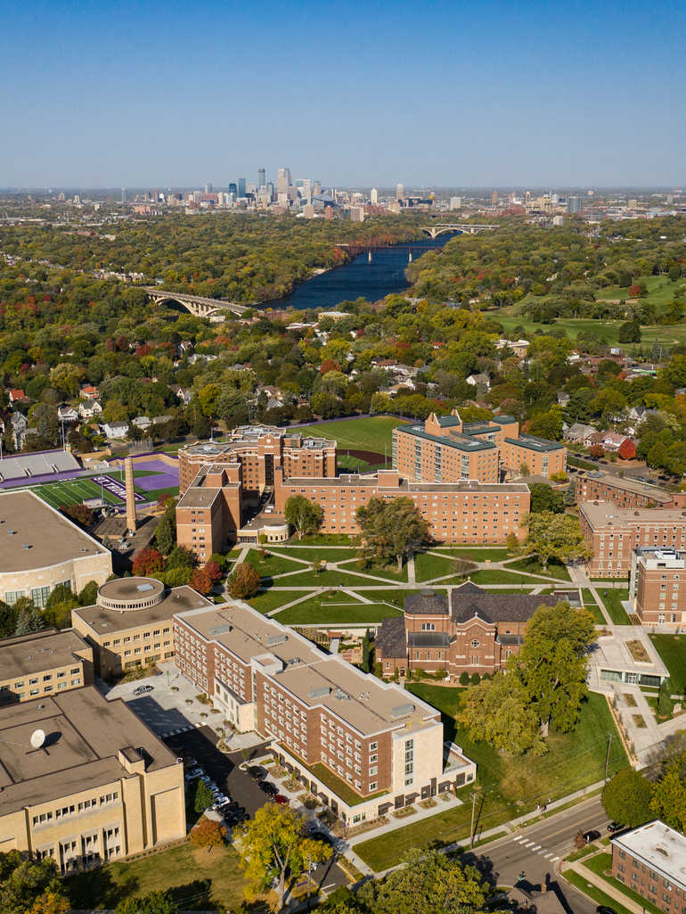 aerial photo of St. Thomas upper quad with Mississippi River in the background