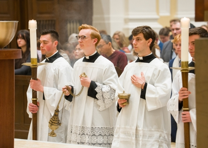 Mass held in the St. Paul chapel