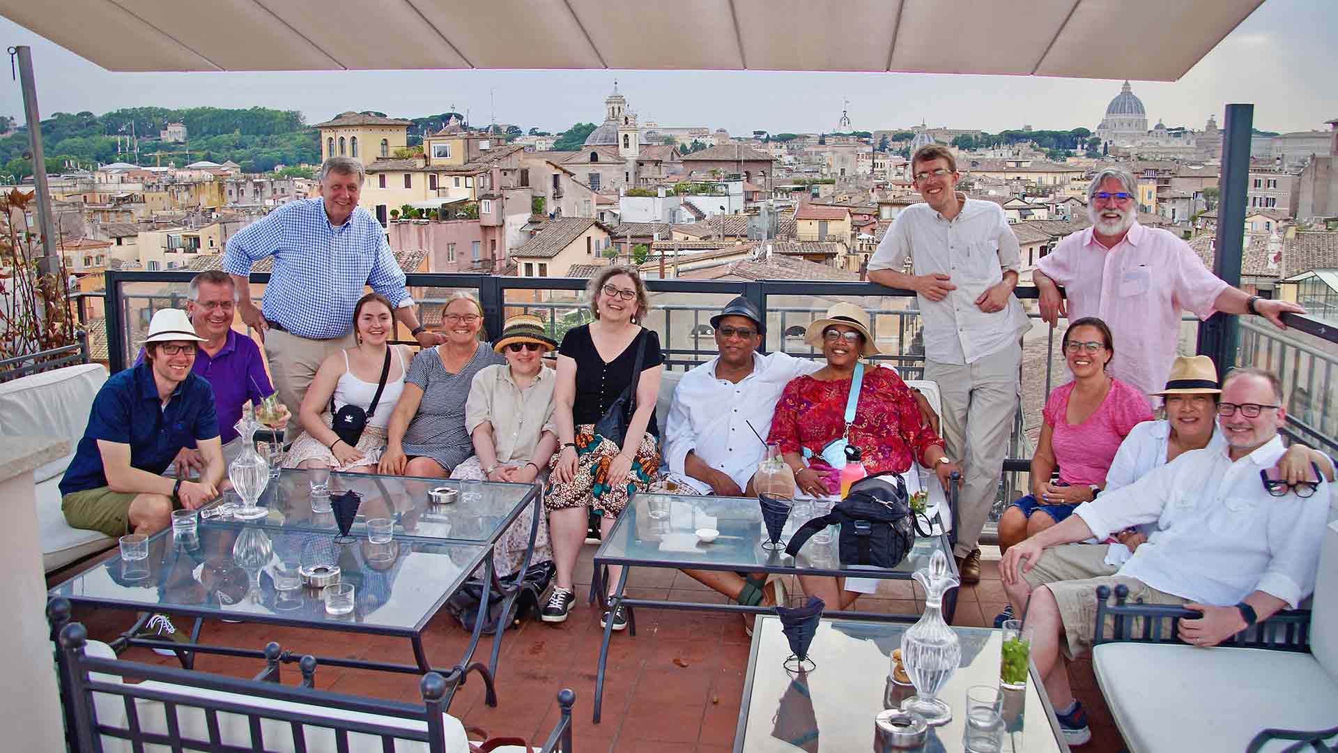 St. Thomas Staff and Faculty pose for photo in Rome