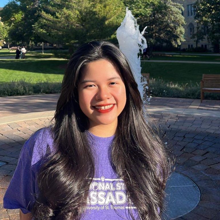 Thao Headshot