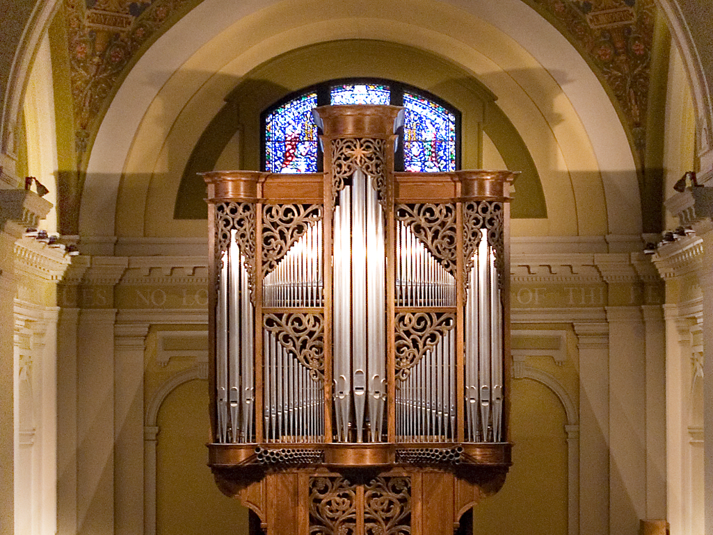 Gabriel Kney organ in the Chapel of St. Thomas Aquinas