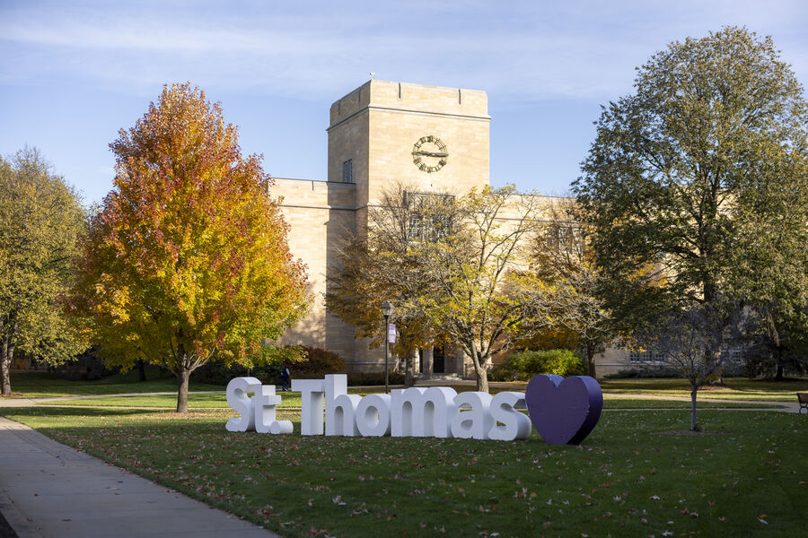 Large St. Thomas sign on campus