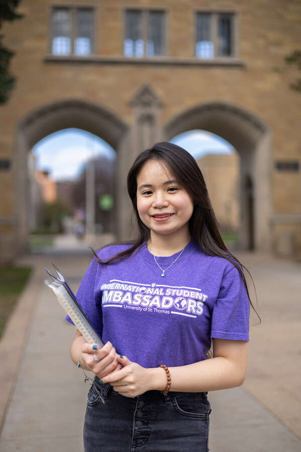 Headshot Nguyen “Lucky” Phan ’24