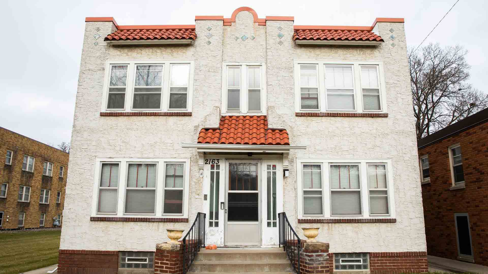 2163 Grand Avenue Apartments University of St. Thomas Minnesota