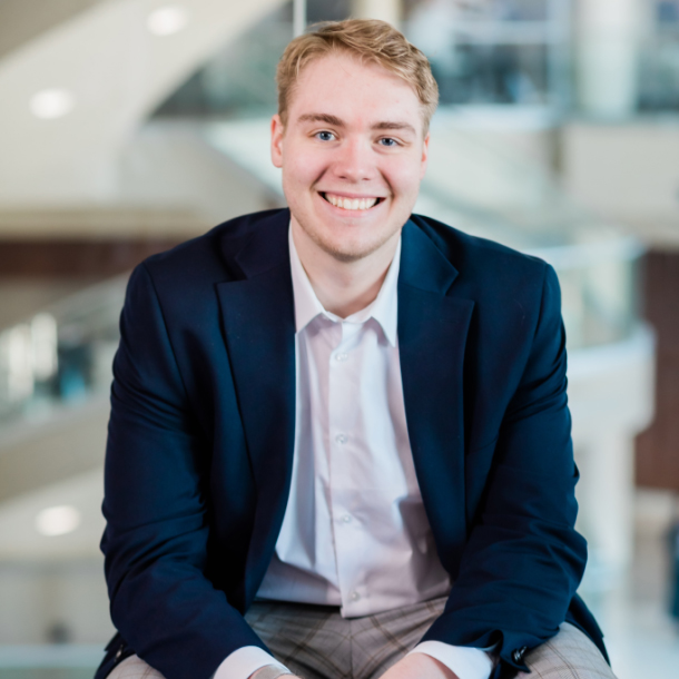 Jonathan Barnes headshot