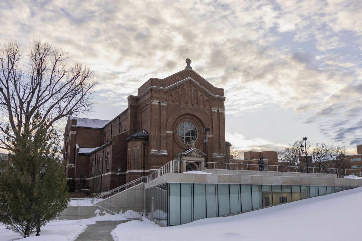 Chapel of St. Thomas Aquinas and the Iversen Center for Faith